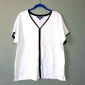 3/$27 Karen Scott V-Neck Tee with Silver Studs NWOT